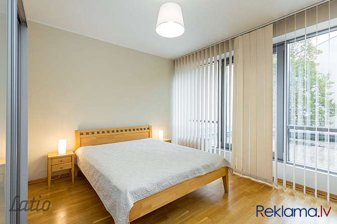 Īrei tiek piedāvāts dzīvoklis renovētā fasādes mājā, Rīgas Klusajā centrā, vēstniecību rajonā. Preti Рига - изображение 3
