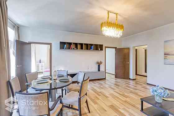 Продается отличная 4-комнатная квартира шириной 112 м в Юрмале, в проекте клубного Юрмала