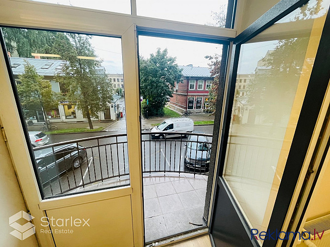 Iznomā gaišas biroja telpas ar balkonu pēc kapitālā remonta Rīgas centrā, Stabu ielā 47 Rīga - foto 5