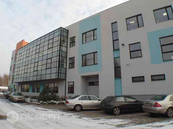 Nomā augstas klases noliktavas Ziepniekkalnā. Pieejamā platība: 4200 m2 (visa noliktava), diviem nom Rīga