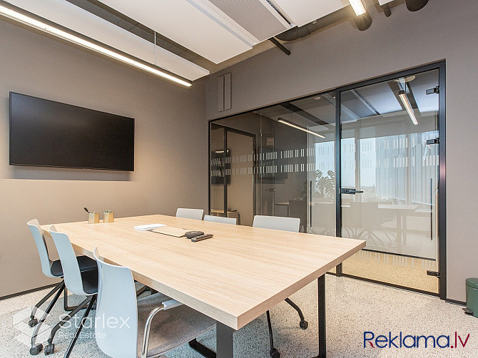Piedāvājam mēbelētu A klases biroju modernā biznesa centrā VERDE - zaļākā biroju ēka Rīga - foto 7
