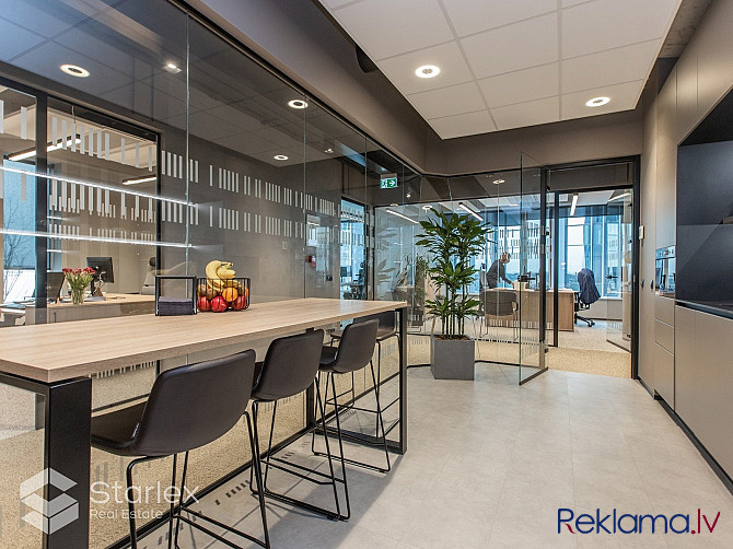 Piedāvājam mēbelētu A klases biroju modernā biznesa centrā VERDE - zaļākā biroju ēka Rīga - foto 18
