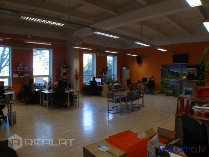 Tiek iznomātas telpas biznesa centrā, piemērotas ražošanai vai noliktavi, blakus atrodas ofisu telpa Рига - изображение 1