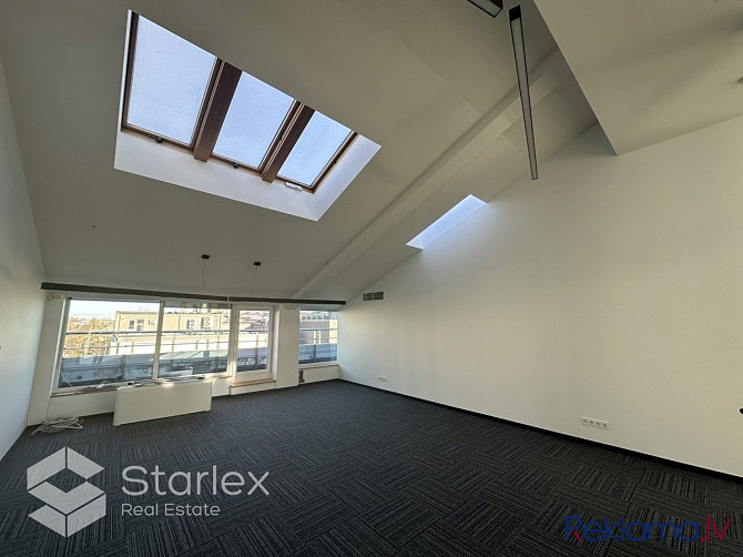 Сдается просторный мансардный офис открытой планировки в современном офисном Рига - изображение 9