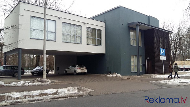 Nomai tiek piedāvāta biroja ēka 2. stāvos , lietderīgā platība 460.70 m2, ar iespēju nomāt Rīga - foto 2