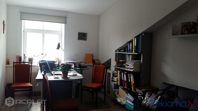 Iznomā kvalitatīvas ofisa telpas Rīgas centrā. Ofiss sastāv no 6. darba telpām , ir iebūvēta virtuve Рига - изображение 9