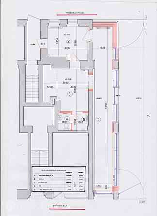 Iznomā tirdzniecības telpas ejā starp Brīvības ielu un Vidzemes tirgu 50 m2 un 52 m2 platībā.Telpās  Rīga