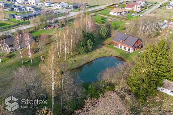 Продается частный дом у воды, расположенный на солнечном, живописном участке Mālpils pagasts