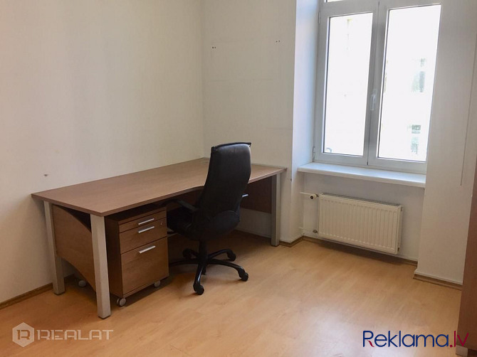 Tiek izīrētas biroja telpas 72 m2 (3/6 stāvs): 52+12+noliktavas telpa 4m2+ labierīcības Rīga - foto 3