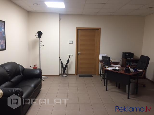 Iznomā biroja telpas 180 m2 platībā. Telpas atrodas biroju ēkas 3. stāvā , netālu NO t.c. Rīga - foto 2