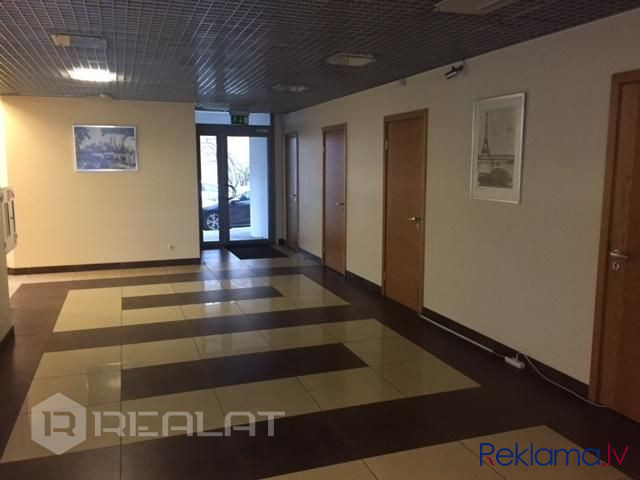 Iznomā biroja telpas 180 m2 platībā. Telpas atrodas biroju ēkas 3. stāvā , netālu NO t.c. Rīga - foto 3