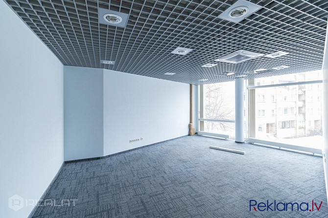 308.4 m2 atvērtā plānojuma birojs ar 3 atsevišķām darba telpām, virtuvi, 2 tualetes telpām Rīga - foto 3