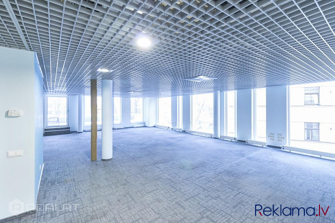 308.4 m2 atvērtā plānojuma birojs ar 3 atsevišķām darba telpām, virtuvi, 2 tualetes telpām Rīga - foto 8