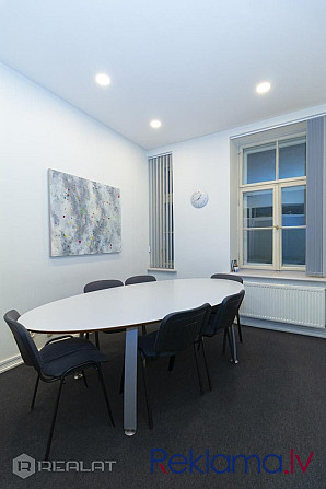 104.7 m2 birojs ēkas 2. stāvā ar skatu uz K.Barona ielu; 3 biroja telpas, virtuve, 2 tualetes, Rīga - foto 4