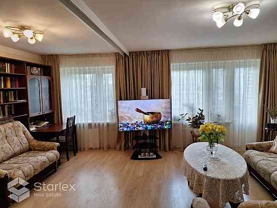 Продается солнечная и теплая 2-комнатная квартира, кирпичный дом - два этажа в Рига