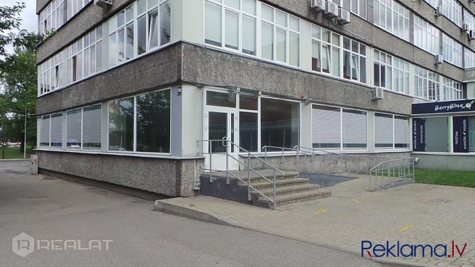 Iznomā tirdzniecības telpas  biroju ēkā uz Valdemāra ielas.    +Tuvākā apkārtnē ir Rīga - foto 2