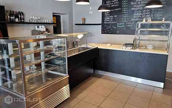 Nomai tiek piedāvātas skaisti iekārtotas un izremontētas kafejnīcas telpas ar visu nepieciešamo tūlī Rīga
