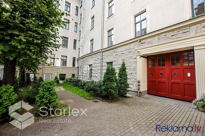 Rīgas sirdī, Vēstniecības zonā, atrodas unikāls 3 istabu dzīvoklis.
Dzīvoklis atrodas Rīga - foto 4