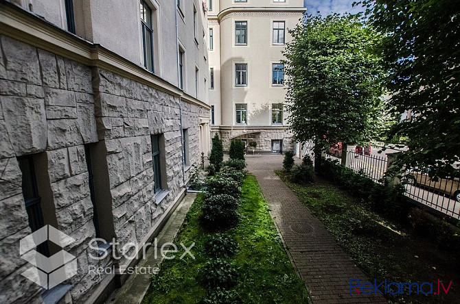 Rīgas sirdī, Vēstniecības zonā, atrodas unikāls 3 istabu dzīvoklis.
Dzīvoklis atrodas Rīga - foto 3