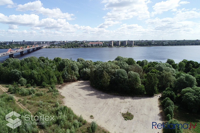Piedāvājam izcilu iespēju iegādāties zemi skaistā vietā - Lejupes ielā 1C, Rīgā. Šis Rīga - foto 1
