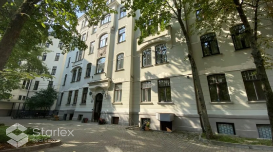 Продается 6-комнатная квартира в центре Риги, улица Элизабетес.Выгодное Rīga