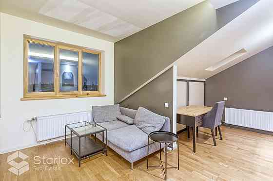 Продается удачная квартира - Мансардная квартира в реновированном доме с ванной Rīga