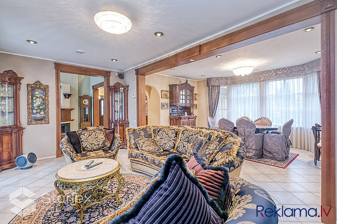 Izsmalcinātā māja, ko piedāvājam iegādāties Berģos, iekļauj sevī augstākās klases Rīga - foto 1