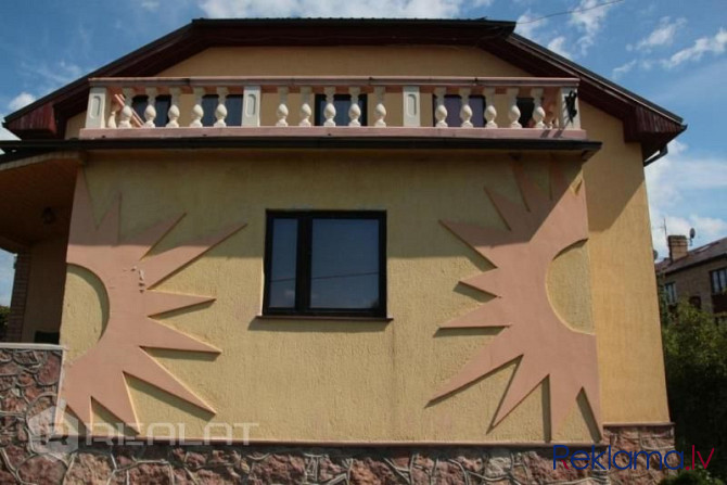 Tiek piedāvāts saulains īpašums.Īpašums var tikt pielietots arī komerciāli kā viesu māja. Jelgava un Jelgavas novads - foto 2