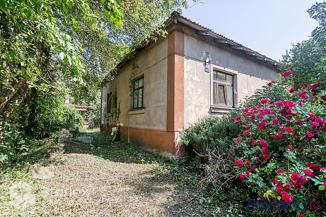 Продается земельный участок с одноэтажным домом и подсобным помещением в Рига - изображение 1