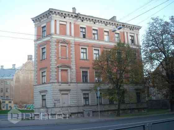 Pārdodam četrstāvu ēku ar pagrabu Pulkveža Brieža ielā 20.  - ēka būvēta 1882. gadā (piešķirts vēstu Rīga