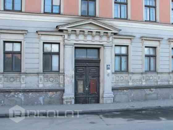 Pārdodam četrstāvu ēku ar pagrabu Pulkveža Brieža ielā 20.  - ēka būvēta 1882. gadā (piešķirts vēstu Rīga