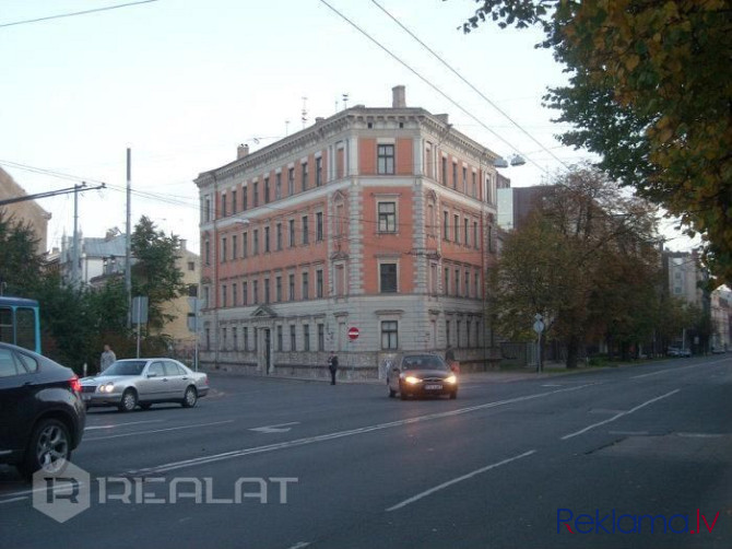 Pārdodam četrstāvu ēku ar pagrabu Pulkveža Brieža ielā 20.  - ēka būvēta 1882. gadā Rīga - foto 6
