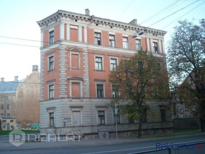 Pārdodam četrstāvu ēku ar pagrabu Pulkveža Brieža ielā 20.  - ēka būvēta 1882. gadā (piešķirts vēstu Рига - изображение 5