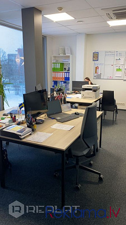 2 kabineti + pārrunu telpa + virtuve; 8 darba vietas;  Skanstes City ir jauna, multimodāla darījumu  Рига - изображение 6