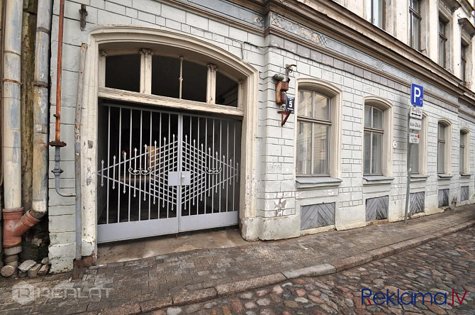 Pašā Vecrīgas sirdī pārdodas plašs dzīvoklis klusā romantiskā ieliņā Vecpilsētas iela Rīga - foto 9