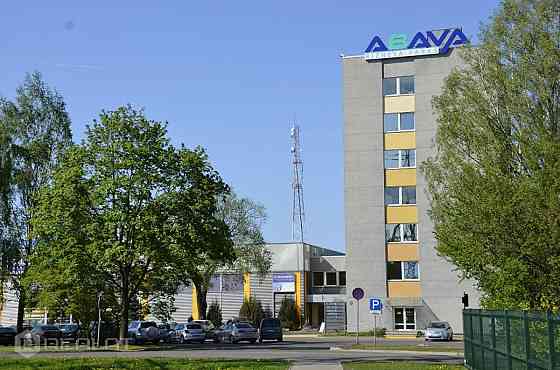 Piedāvājam nomā plašas biroja telpas Biznesa parkā ABAVA.  Biroja kopējā platība 111.9 m2. Telpas at Rīga
