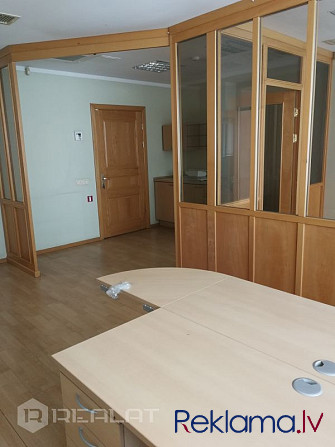 Piedāvājam nomā plašas biroja telpas Biznesa parkā ABAVA.  Biroja kopējā platība 111.9 m2. Rīga - foto 4