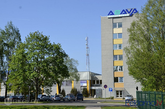Piedāvājam nomā plašas biroja telpas Biznesa parkā ABAVA.  Biroja kopējā platība 111.9 m2. Rīga - foto 1