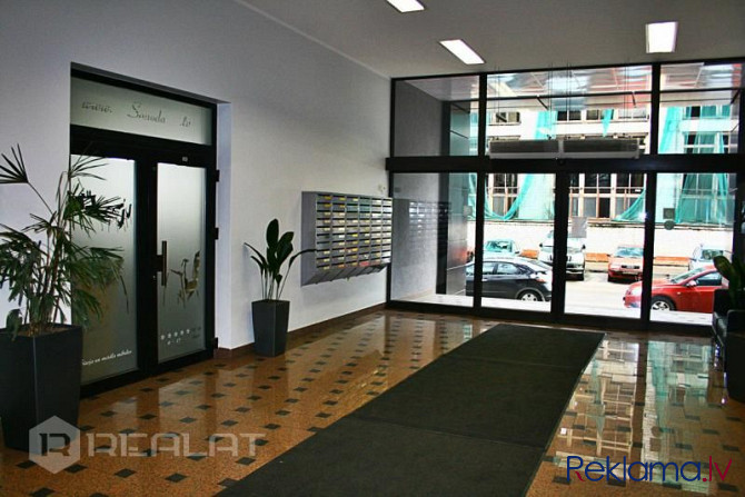 Rīgā, Zemitāna ielā 2d, tiek iznomatas biroja telpas 56 m2 platībā. Pagalma māja, vieta automašīnai, Рига - изображение 2