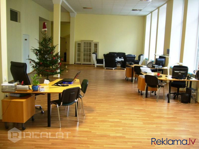 Tiek iznomātas plašas biroja telpas Lāčplēša ielā 125 2. stāvā.  Biroja apraksts: Rīga - foto 10