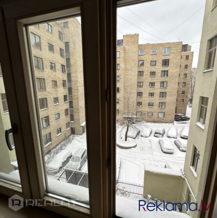 Lieliska iespēja iegādāties 2 istabu dzīvokli Rīgas centrā. Plānojums: viesistaba, kas apvienota ar  Рига - изображение 3