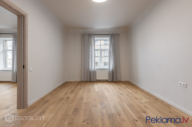 Pārdod moderni izremontētu 3 - istabu dzīvokli ar kopējo platību 66 kv. m ar auto vietu Rīga - foto 10