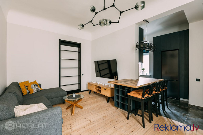 Pārdod divistabu dzīvokli ar kvalitatīvu remontu un aprīkojumu renovētā mājā  Stabu ielā Rīga - foto 18