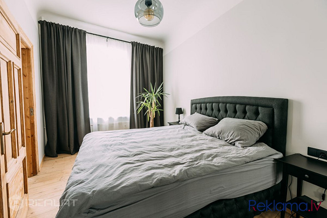 Pārdod divistabu dzīvokli ar kvalitatīvu remontu un aprīkojumu renovētā mājā  Stabu ielā Rīga - foto 17
