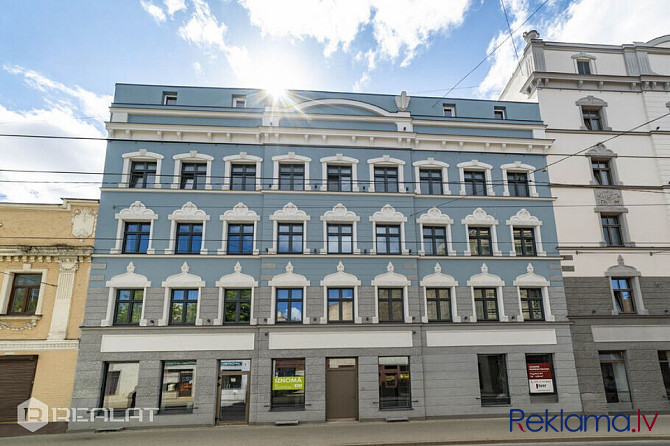 Pārdošanā ir stilīgs un moderns dzīvoklis renovētā ēkā ar atjaunotām komunikācijām Rīga - foto 3