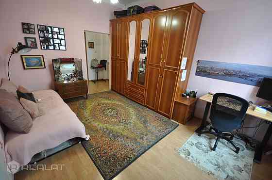 Plašs 5 istabu dzīvoklis Rīgas centrā.  Četras izolētas istabas, viena caurstaigājama istaba. Balkon Рига