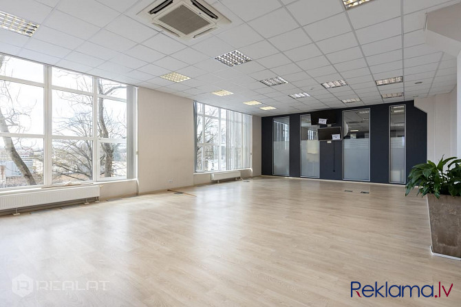 Iznomā biroja telpas ar kopējo platību 774.3 m2.(pastāv iespēja nomāt mazākas platības). nomas maksa Рига - изображение 2
