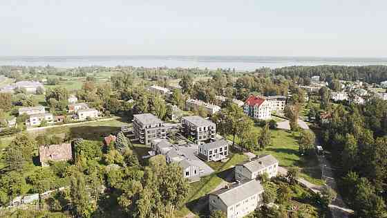 Mežaparka Village ir 50 jauni mājokļi cilvēkiem, kuri sapņo dzīvot tuvu dabai, saglabājot saikni ar  Рига