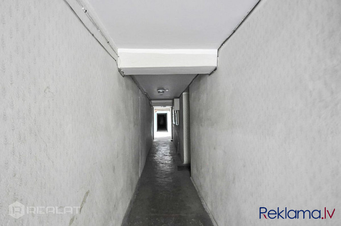 Blakus K.K. fon Stricka villai pārdod mājīgu un plašu studio tipa dzīvokli Rīgas centrā. Rīga - foto 9