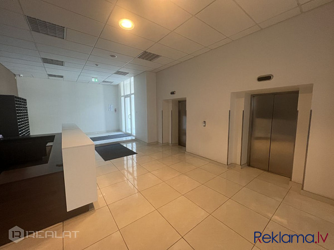 Iznomā biroja telpas modernā Biznesa centrā  + platība 22,4 m2.  + Telpas atrodas ēkas 8. stāvā  + 2 Рига - изображение 3
